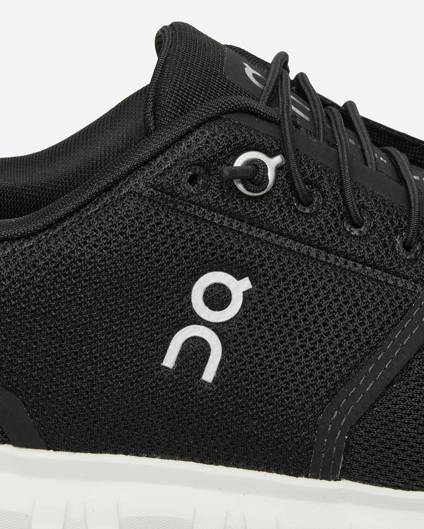 Cloud 6 Sneakers Black / White