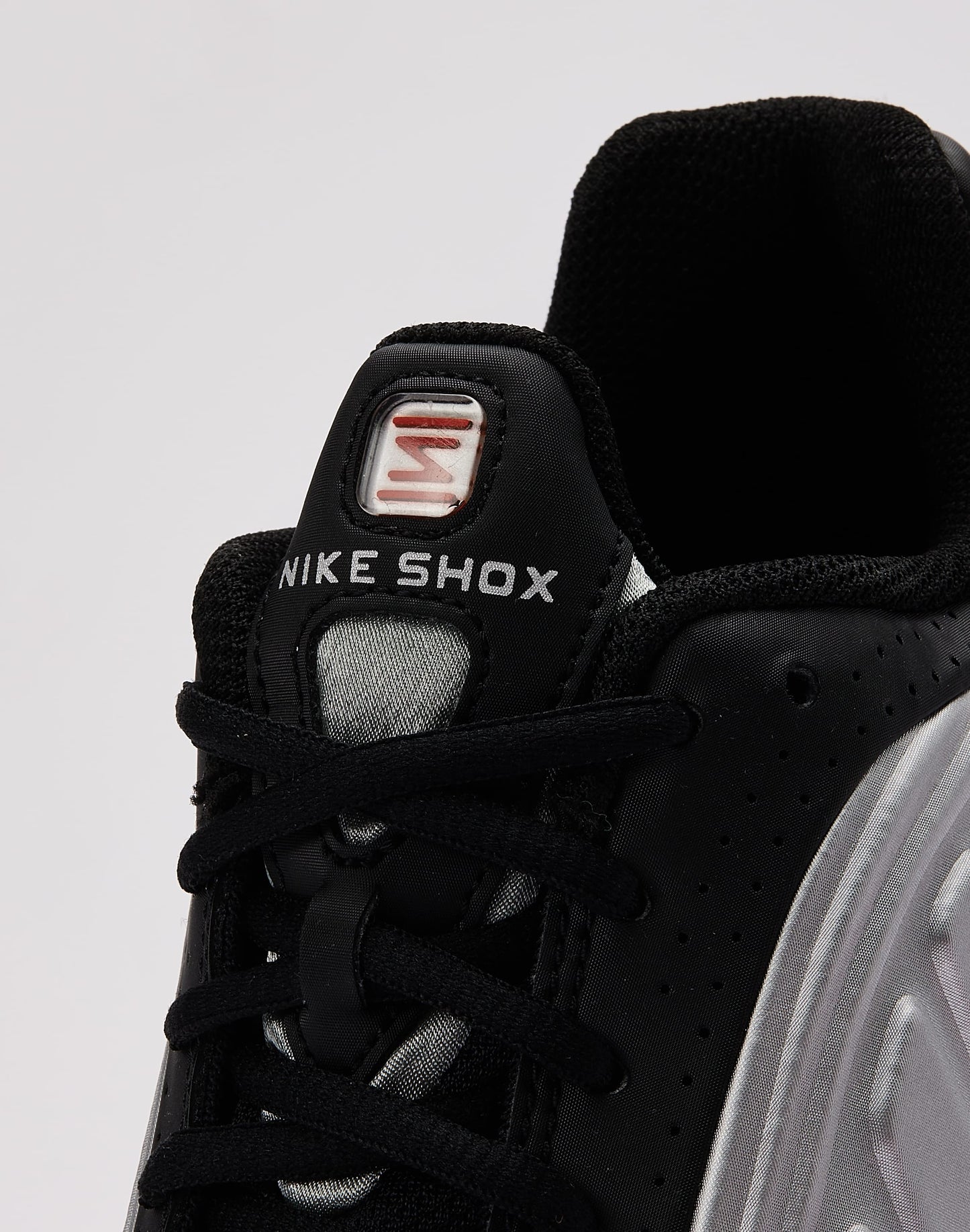 Nike Shox R4 Grade-School