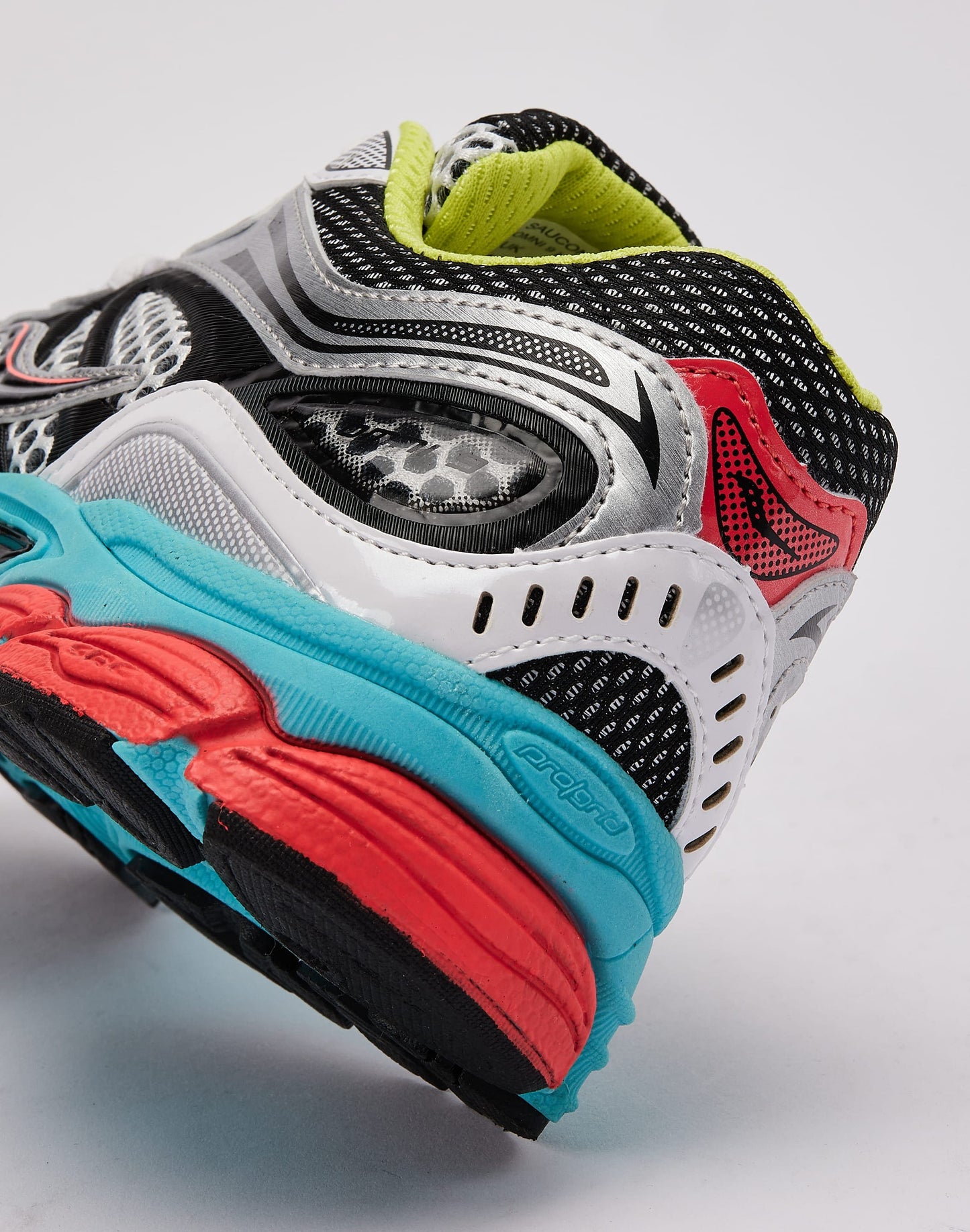 Saucony Omni 9 Grade-School