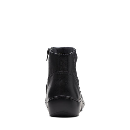 Clarks Cora Derby 26174189 Womens Black Wide Leather Ankle & Booties Boots