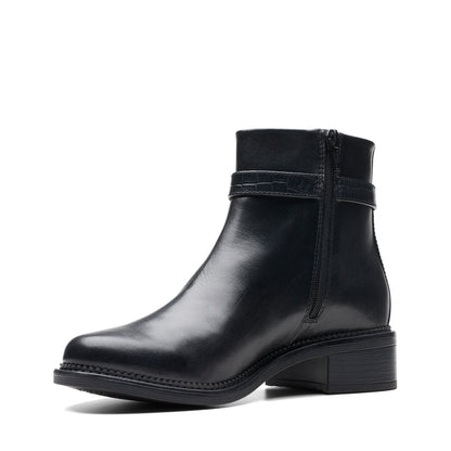Clarks Maye Grace 26174348 Womens Black Leather Zipper Ankle & Booties Boots