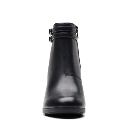 Clarks Bayla Light 26174481 Womens Black Leather Zipper Ankle & Booties Boots
