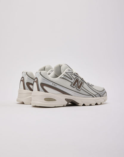 New Balance 740