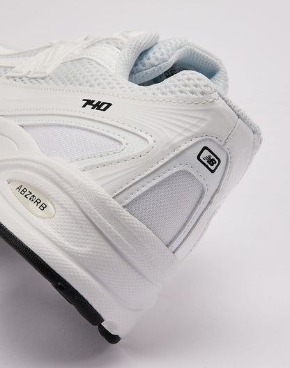 New Balance 740