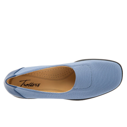 Trotters Jake T1464-433 Womens Blue Narrow Mesh Slip On Loafer Flats Shoes