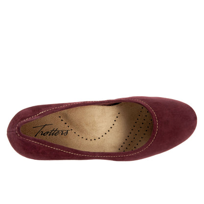 Trotters Winnie T1965-627 Womens Burgundy Narrow Leather Wedges Heels Shoes