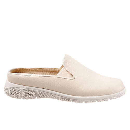Trotters Uma T2238-126 Womens Beige Wide Leather Slip On Mule Flats Shoes