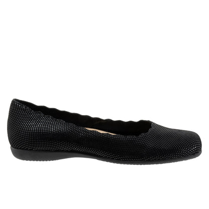 Trotters Sabine T2255-004 Womens Black Leather Slip On Ballet Flats Shoes