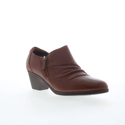 Clarks Emily 2 Braley 26179598 Womens Brown Wide Ankle & Booties Boots