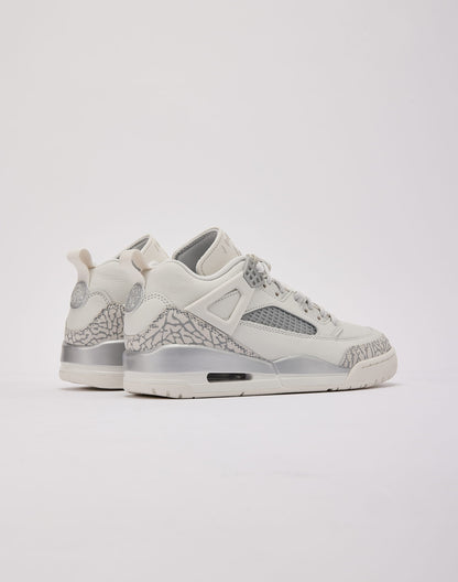 Jordan Spizike Low