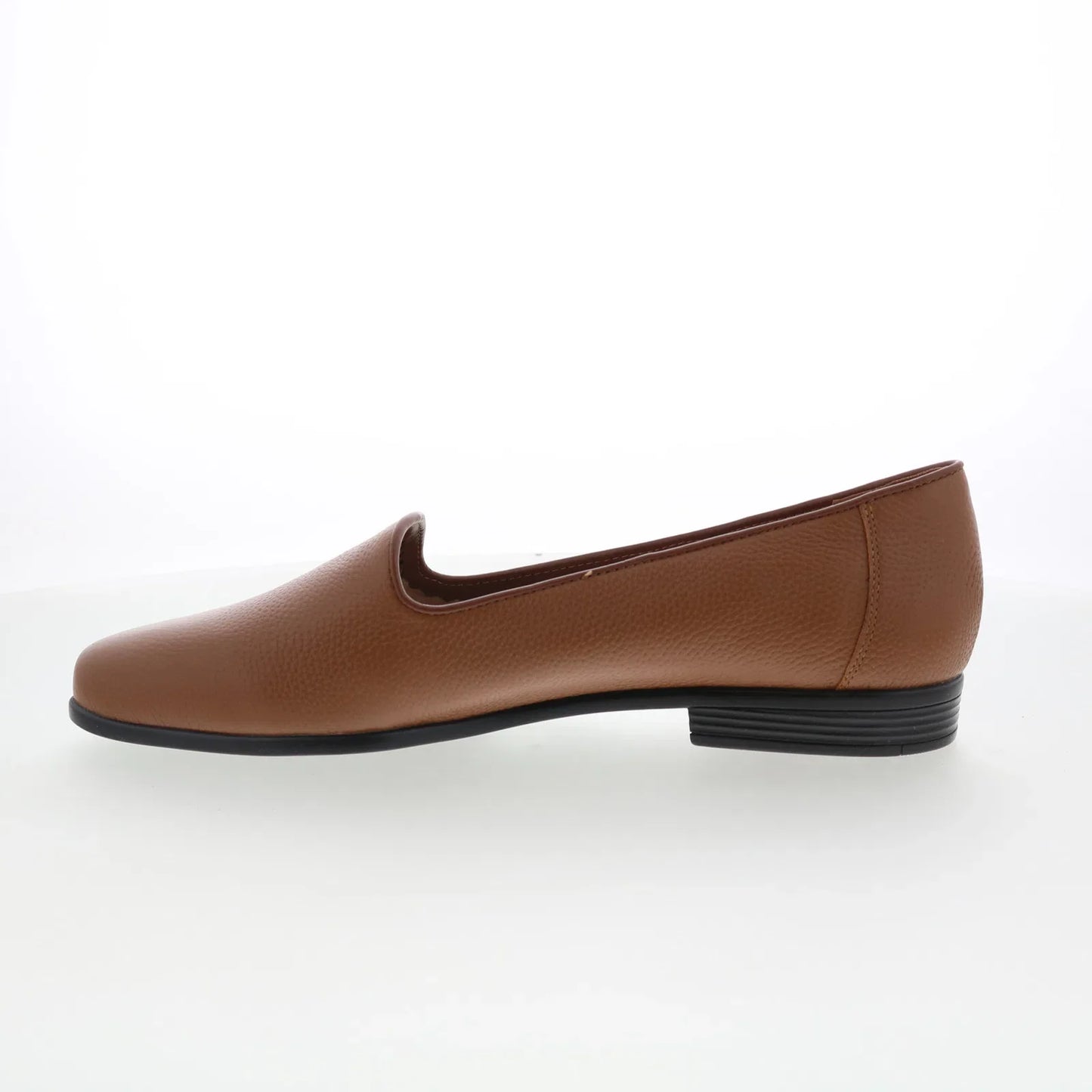 Trotters Liz Tumbled T1807-253 Womens Brown Leather Loafer Flats Shoes