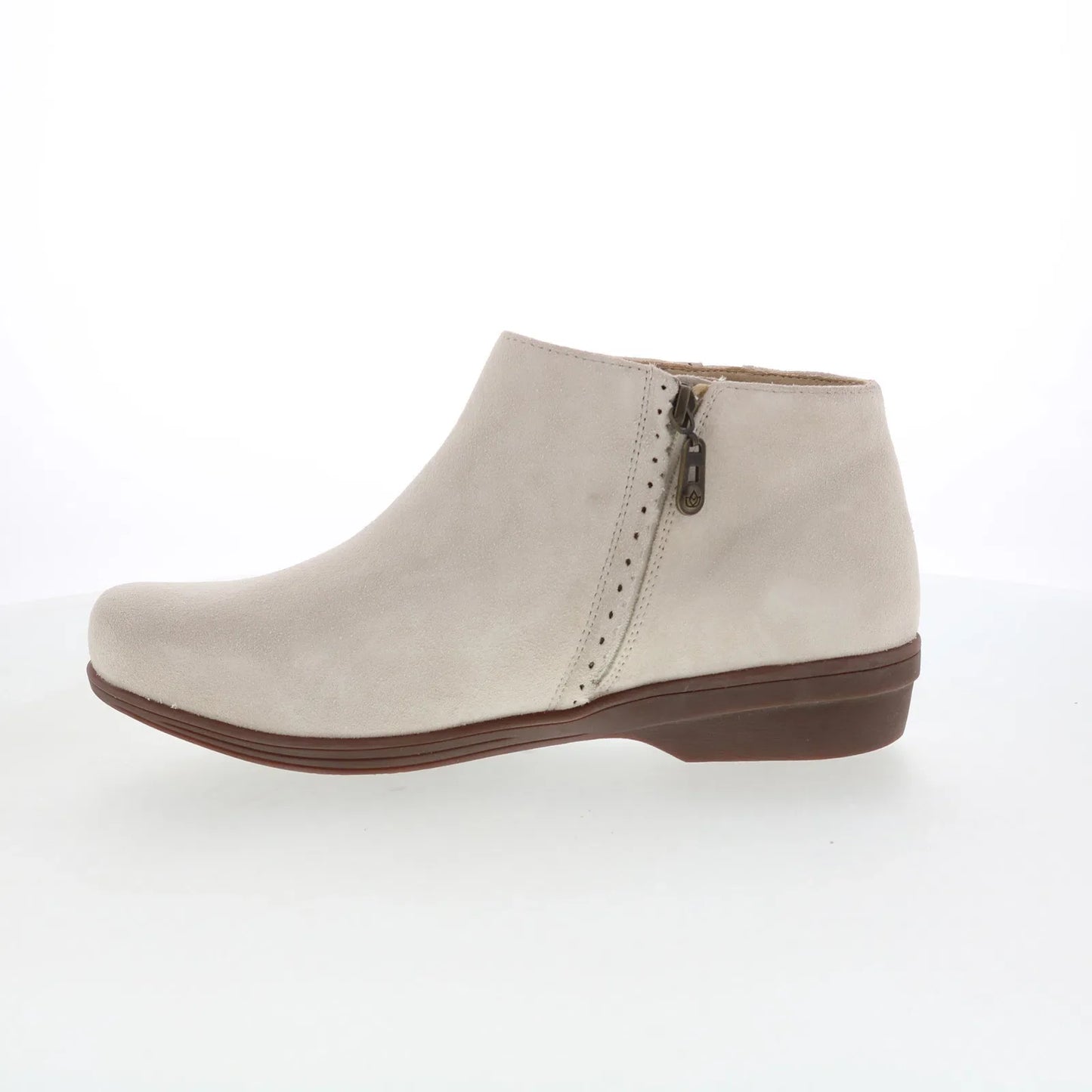 Spenco Manor Boot SP1045CRM Womens Beige Wide Suede Ankle & Booties Boots