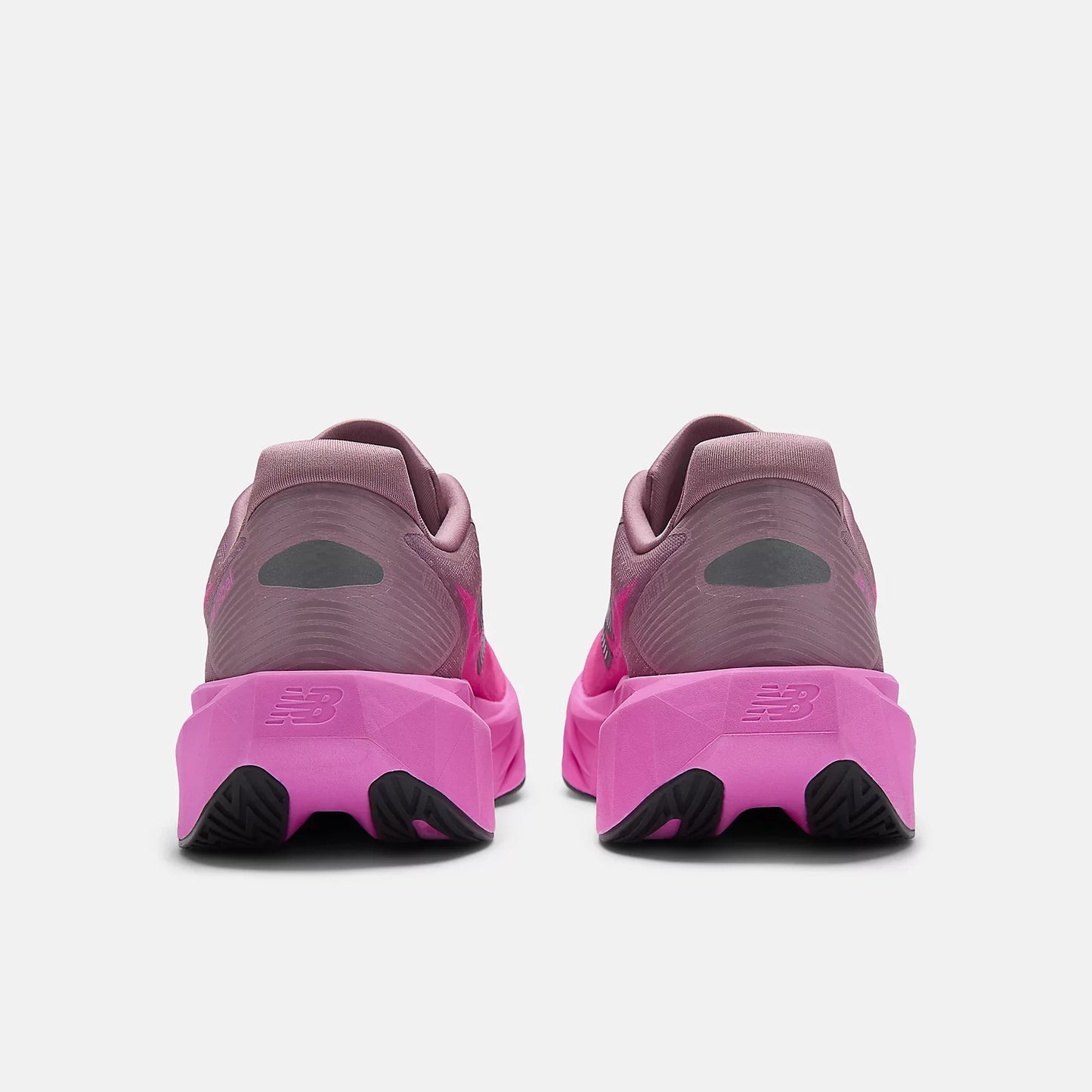 New Balance - Women's FuelCell Rebel v5