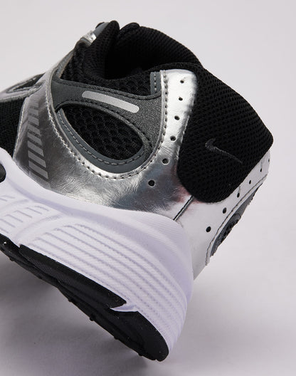 Nike V5 RNR Grade-School