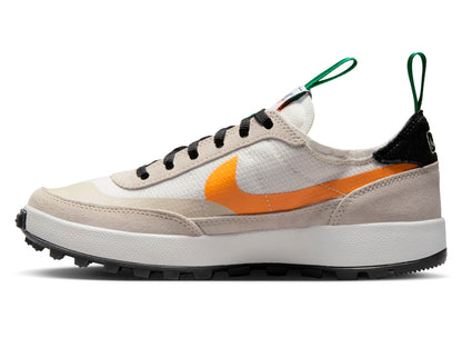 Nike Womens General Purpose Shoe in Summit White / University Gold
