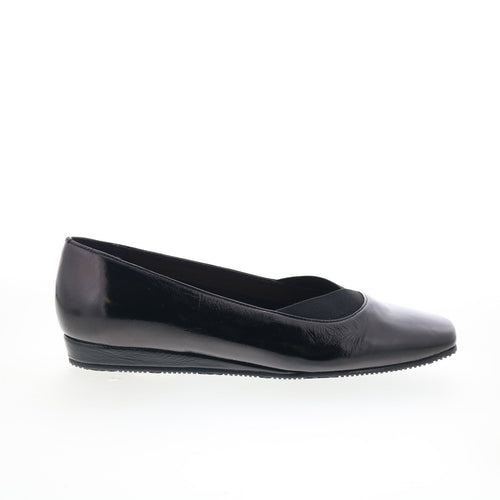 SoftWalk Viana S2217-005 Womens Black Leather Slip On Ballet Flats Shoes