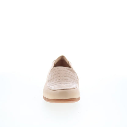 Trotters Deanna T2055-157 Womens Beige Leather Slip On Loafer Flats Shoes