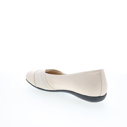 Trotters Stella T2374-112 Womens Beige Synthetic Slip On Ballet Flats Shoes